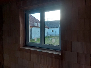 Okna a vstupní dveře
