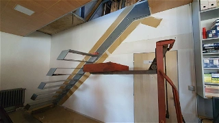 Superhaus, díl 09/nadčasové schodiště za pár korun z Pinterestu