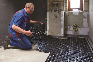 Chytře na rekonstrukce: dodatečná instalace podlahového vytápění – snadno a hravě zvládnutá
