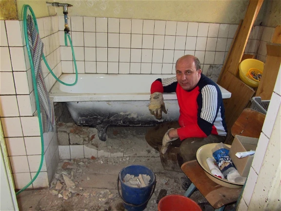 Vybourání staré koupelny a nové rozvody vody