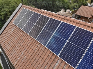 Fotovoltaická elektrárna svépomocí – Povídali jsme si se stavebníkem