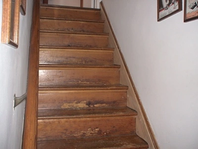 Prošlapané dřevěné schody