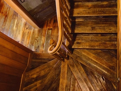 Prošlapané dřevěné schody