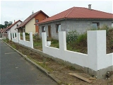 Stavba plotu