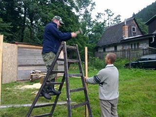 Skrývka, zaměření domu a zemní práce