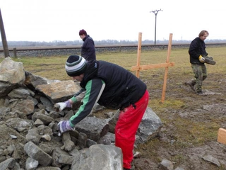 VYTYČENÍ STAVBY,  ZÁKLADOVÉ  PÁSY