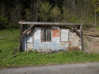 Rozhodnutí stavět a koupě pozemku