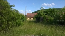 Rozhodnutí a (dlouhá) koupě pozemku
