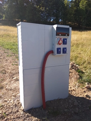 Přípojka elektrické energie aneb dezinformace deziluze