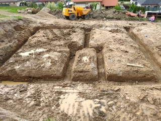 Pasy a podkladní beton aneb uřknutí na počkání