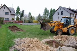 Srovnání pozemku, a zaměření domu geodetem