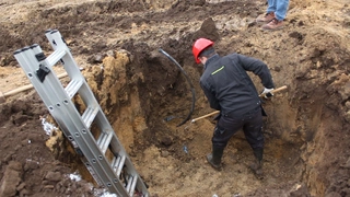 Přípojka vody a osazení vodoměrné šachty