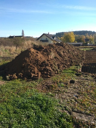 Zemní práce a základové pásy